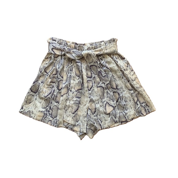 Snake print belted satin shorts with pockets 🐍 - Picture 1 of 3